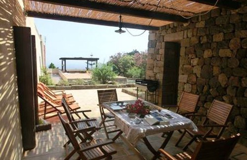 Tracino House | Dammuso number one (Pantelleria)