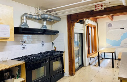 Nelson Hostel | Dancing Bear Inn Hostel