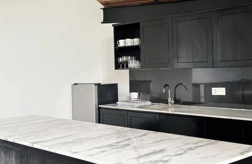 Kampial Villa | Dancing Maxi Villa -3 BR public pool 18nn