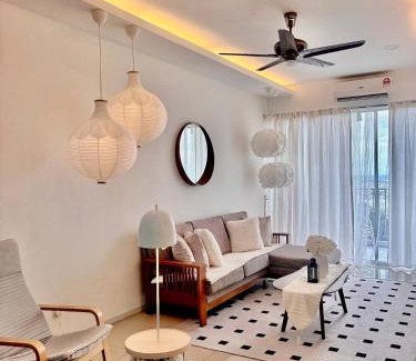 Larut Apartment | Dandelion 3BR Apt Near lake garden