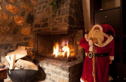 Aghios Athanasios Ski Chalet | Dandy Villas Palios Agios Athanasios - Rustic - Fireplace - Village Square