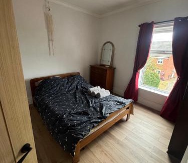 Ault Hucknall Apartment | Daniel’s Semi Rural Retreat