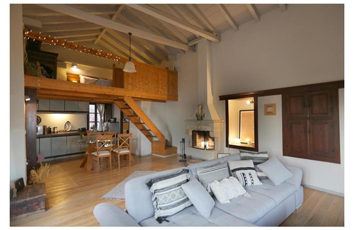 Monemvasia House | Daphne superior castle suite