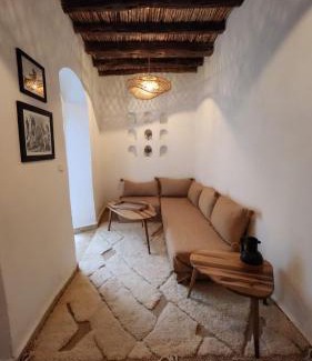 Medina House | Dar Sultan Riad rénové coeur médina et proche plage