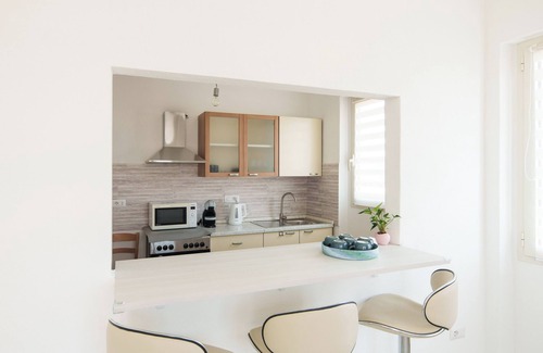 Olbia Apartment | Das alte Haus - Three Bedroom Apartment, Sleeps 6