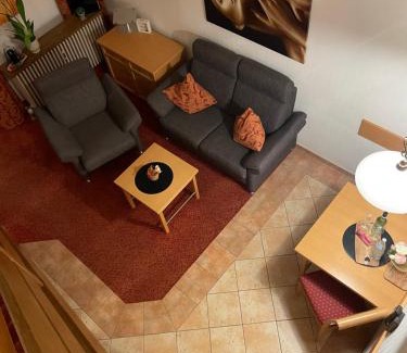 Bad Griesbach-Therme Apartment | Das CLASSIQUE Galerieappartement - Wohlfühlen auf zwei Etagen, TV, ruhiger Balkon, Poseidon Therme im Haus, sowieso Kinder und Vierbeinerfreunde willkommen, inkl Parkgarage u Kurtaxe