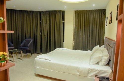 Tuljapur Hotel | Dasara Executive