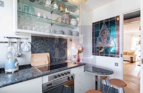 Quartier de la Monnaie Apartment | Dauphine Lux 6emne arrondissement center of Saint Germain 2beds 1bath