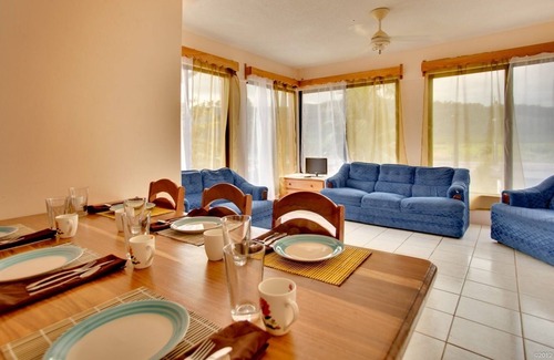 Pomona Hotel | Davis Falls Inn