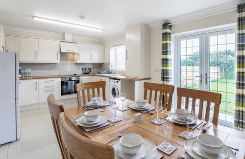 Mablethorpe and Sutton Cottage | Dawson Park 10 - UK12669