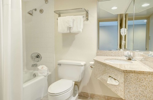 Toms River Hotel | Days Hotel by Wyndham Toms River Jersey Shore