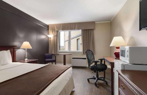 Brockville Hotel | Days Inn by Wyndham Brockville