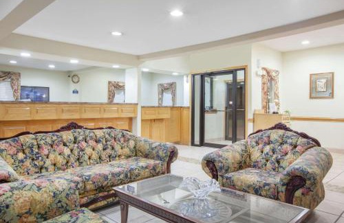Centerville Hotel | Days Inn by Wyndham Centerville