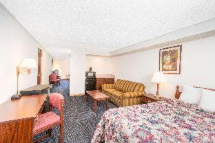 Effingham Hotel | Days Inn by Wyndham Effingham