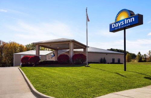 Hillsboro Hotel | Days Inn by Wyndham Hillsboro