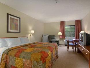 Iron Mountain Hotel | Days Inn by Wyndham Iron Mountain