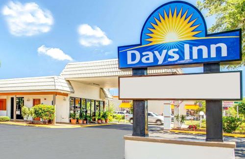 United Central Hotel | Days Inn by Wyndham St. Petersburg Central