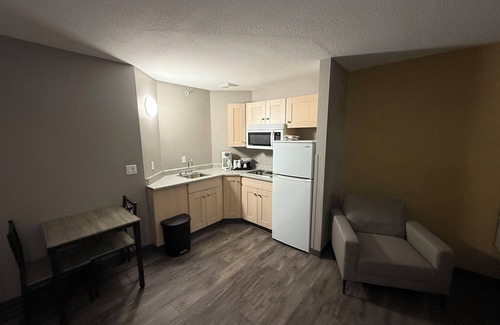 Stony Plain Hotel | Days Inn by Wyndham Stony Plain