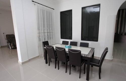 Kampung Tanjung Mas Villa | Dca villa homestay