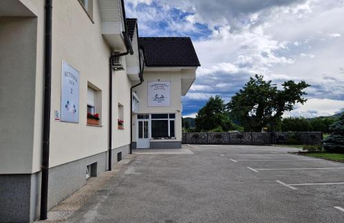 Kranj Bed & Breakfast | Dežman Apartments & Rooms