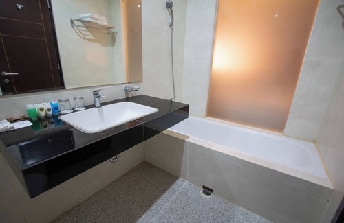 Kecamatan JONGGAT Hotel | De Balen Soultan Hotel