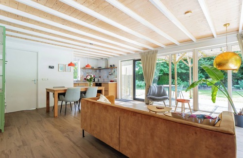 Gasselte House | De Bosuil, a cozy and luxurious detached bungalow of 60 square meters for 2 people, located in a peaceful spot within the park.