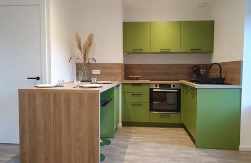 La Vancelle Apartment | "De l'herbe jusqu'à les genoux" - 2-room apartment