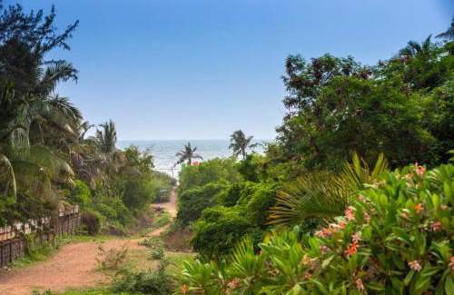 Candolim Resort | De Mandarin Beach Resort Suites & Villas, Candolim