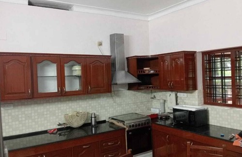 Samse House | De Royale Summit Home Stay