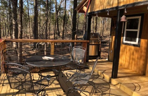 Eminence Cabin | Deadwood Acres cabin #2