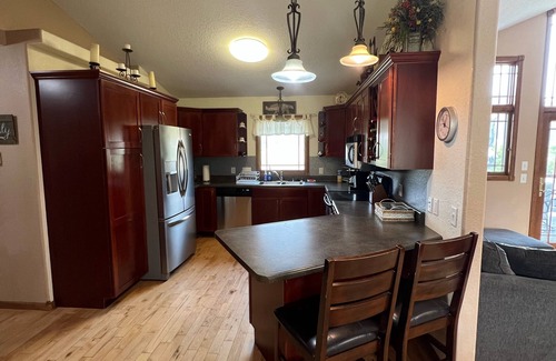 Sturgis House | Deadwood & Sturgis 5 bedroom next to golf course