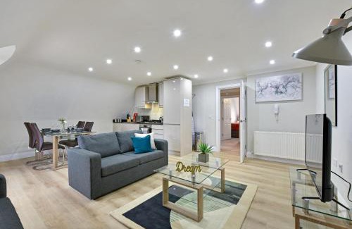 Chalfont St Giles Apartment | Deanway Serviced Apartments Chalfont St Giles By 360Stays