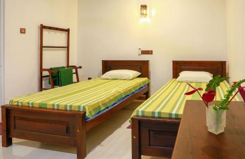Mahasenpura Hotel | Dearly Holiday Home And Safari