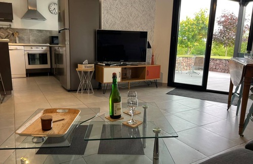 Bonneville-sur-Touques Apartment | Deauville,new appartment,modern,cosy ,quiet,close to seaside,individual terrasse