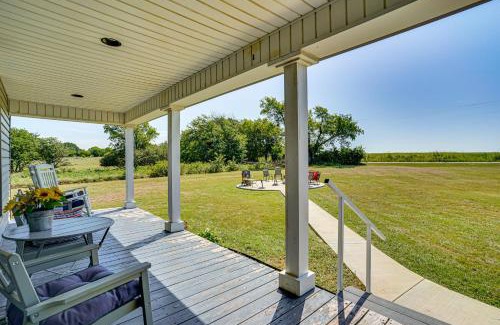 Rosston House | Decatur Farmhouse Getaway with Deck and Backyard