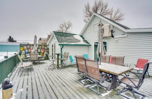 McClusky House | Deck and Fenced Yard Quiet McClusky Retreat!