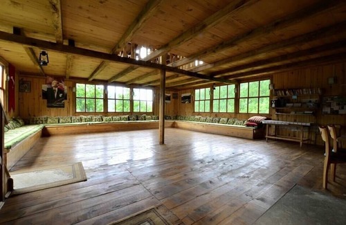 Borcka Hostel | Dedaea Pansiyon