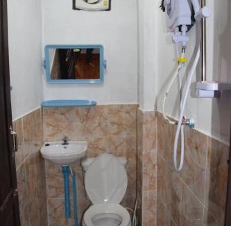 Pakse Bed & Breakfast | Dee-Dee's Guest House, Bed And Breakfast