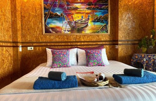 Ko Lanta Old Town House | Deep House Sea View