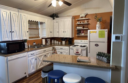 Centre House | Deep Water Lake House