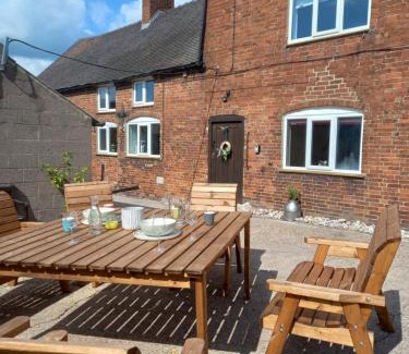 Doveridge House | Deepmoor Farmhouse, Doveridge, Derbys.
