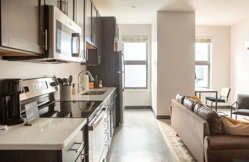 Westown Apartment | Deer District Studio Apt JC4 - One Block from Fiserv and Baird