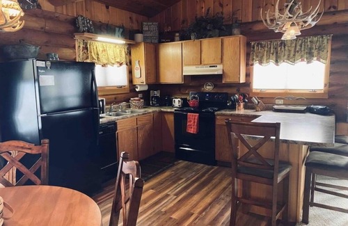 Lead Cabin | Deer Pass Lodge