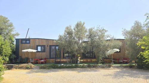 Urla Ski Chalet | Defneland Daphne