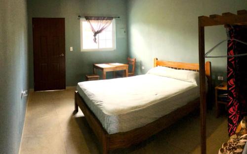 Canas Apartment | DeGattis House