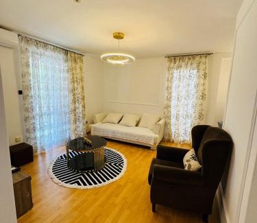 Lazi Apartment | Del Mar