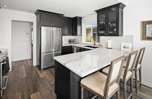 Solana Beach Condo | DEL MAR RETREAT & OCEAN VIEW! Walk to the beach!