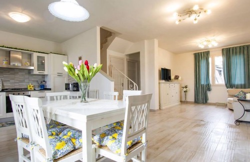 Cascine-La Croce House | del Sole by Interhome