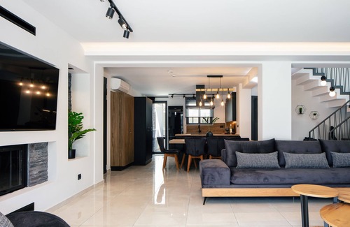 Lefkogeia Villa | Del Sur Luxury Villa, Heated Pool & Utter Privacy