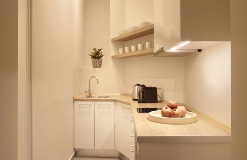 Metaxourgio Apartment | Del Taso 1850